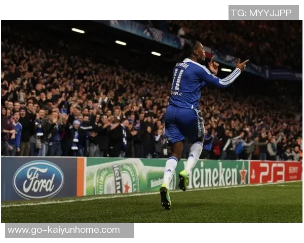 父亲透露希门尼斯脚踝问题频繁复发情况令人担忧不容忽视 父亲透露希门尼斯脚踝问题频繁复发情况令人担忧不容忽视